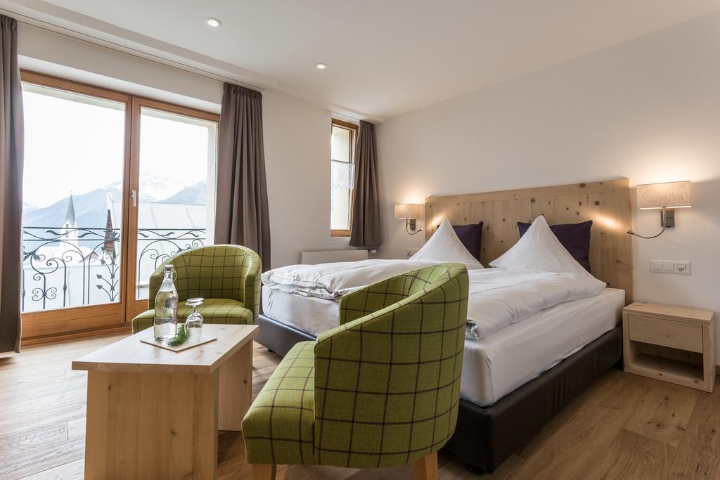 Meisser Hotel "Superior" Guarda Eksteriør bilde